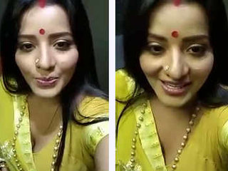 Desi X star Monalisa's live performance on Instagram