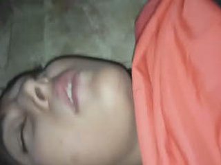 Indian wife enjoys passionate sex with her Muslim partner