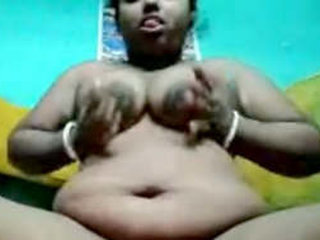 Aroused Bengali woman pleasuring herself on a video chat