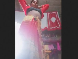 Stunning wife from the countryside displays herself