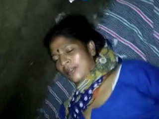 Indian village girl engages in sexual activity