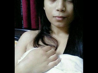 After undressing, my Indian girlfriend becomes aroused and craves my penis