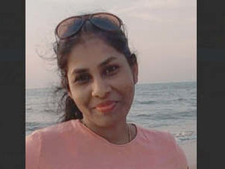 Sri Lankan beauty revels as her lover fondles her breasts and examines her intimate area