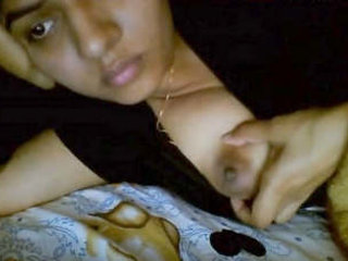 Desi girl flaunts her intimate parts for the camera