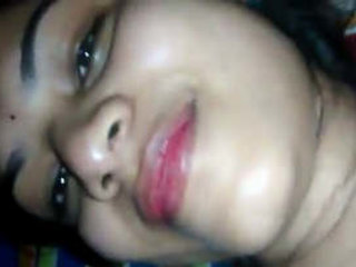 Desi girlfriend's passionate night with boyfriend