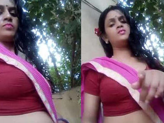 Atashi Roy, a sultry Pune housewife, reveals her alluring physique