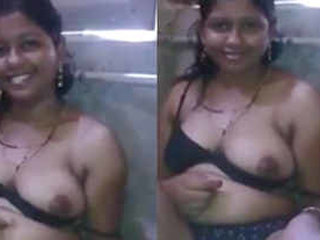 Indian girl reveals intimate parts to her boyfriend