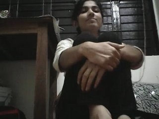 Sumaiya's sensual Indian charm in a full-length feature