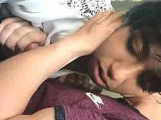 Pakistani woman enjoys giving oral to her Indian boyfriend