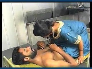 Aur's pati and patni suffer in this video