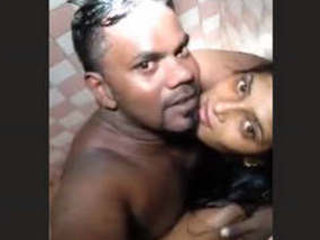 Desi couple's steamy bathroom romance