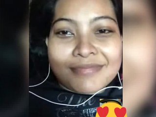 Cute girl updates: A compilation of her best moments