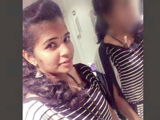 Desi MMS video of anal sex with rough and hard fucking