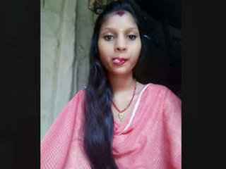 Bhabi in village masturbates in part 3 video