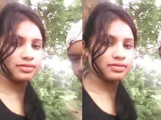 Horny Indian teen Garima in solo mms video