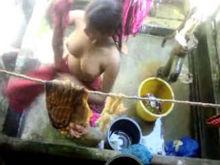 Two sisters from Lucknow indulge in some steamy water fun