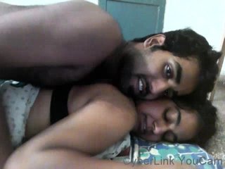 Indian couple's love for fucking on camera