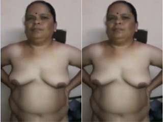Exclusive Desi Mature Wife's Amateur Porn Video