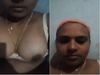 Mallu bhabhi's exclusive nude video in HD