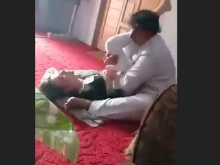 Mujra dance with a sensual twist in PK video