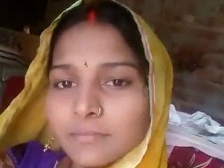 Desi babe Dehati reveals her naked body and masturbates