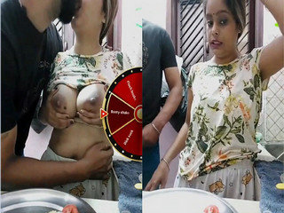 Amateur bhabhi flaunts her boobs and gives a blowjob