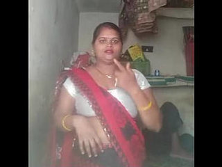 Indian woman flaunts her trimmed vagina