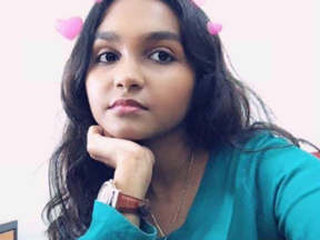 Tamil girl from Malaysia stars in a hot video
