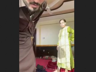 Pathan's wife gives oral and gets fucked in video