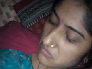 Desi girl's pussy gets explored in a steamy video