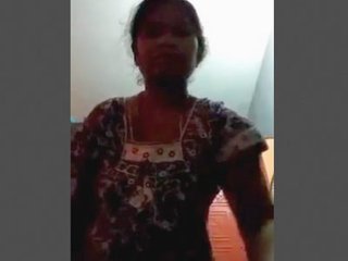 Tamil bhabi unhappy with finger stimulation