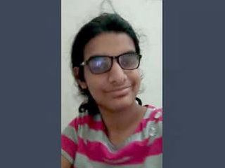 Desi babe reveals her naked body in four videos