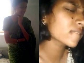 Horny Indian girl gets naughty in MMS video