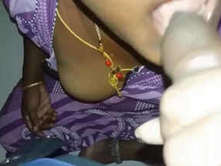 Tamil bhabhi's hot blowjob for amateur video