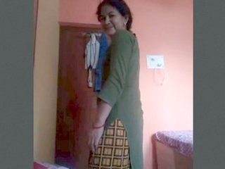 Assamese bhabi flaunts her big boobs and bum