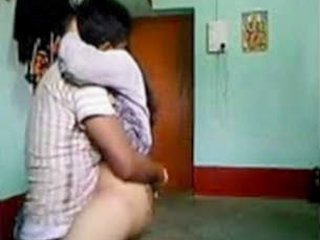 Desi lovers get wild and naughty on the floor