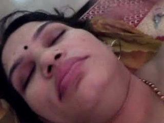 Boudi's Tamil Sexy Clips: Part 4