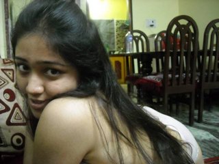 Desi wife Kiran gets her ass pounded by friend in hot video