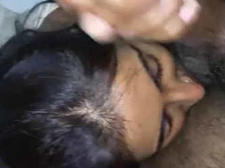 Desi Bhabi Ravathi gives a Blowjob in a Mallu Video