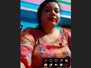 Married Indian woman's sensual performance on camera
