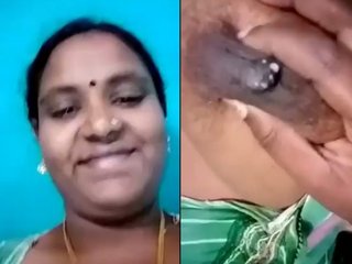South Indian bhabhi's boobs get pressed and milked in MMS